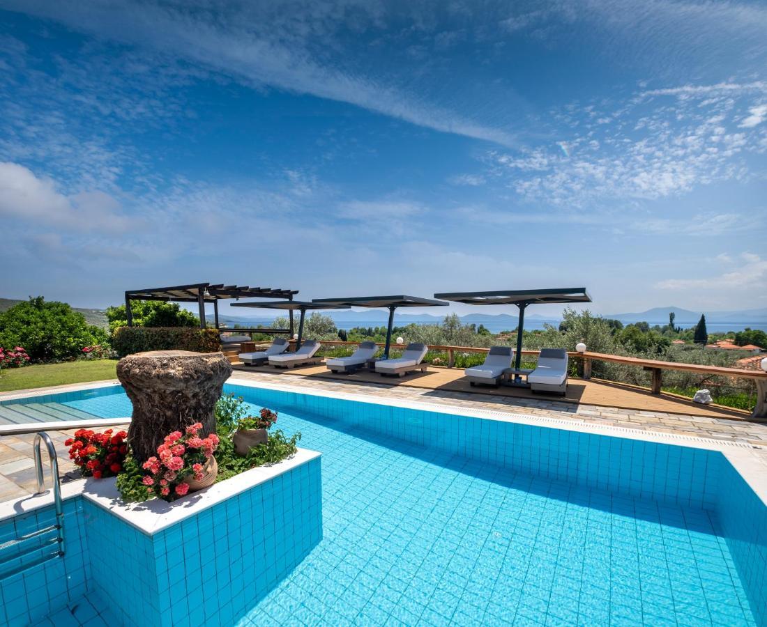 Iakovakis Suites & Spa كوروبي المظهر الخارجي الصورة